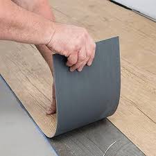 TEYSELF Listone in PVC autoadesivo per uso interno 15,24 x 91,44 cm 24pz